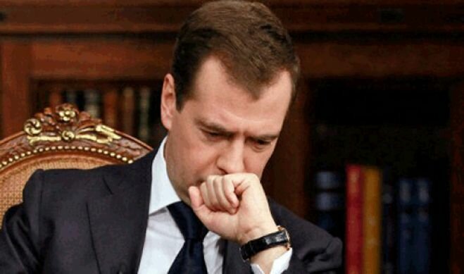 Дмитрий Медведев советует россиянам готовиться к безработице