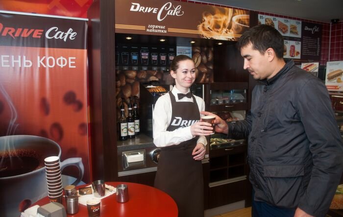 Сеть АЗС «Газпромнефть» представила кофе под собственной торговой маркой Drive Café