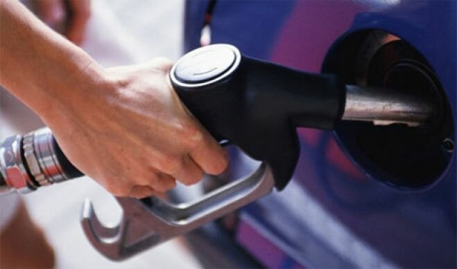Цены на бензин в России в 2015 году могут вырасти на 15%