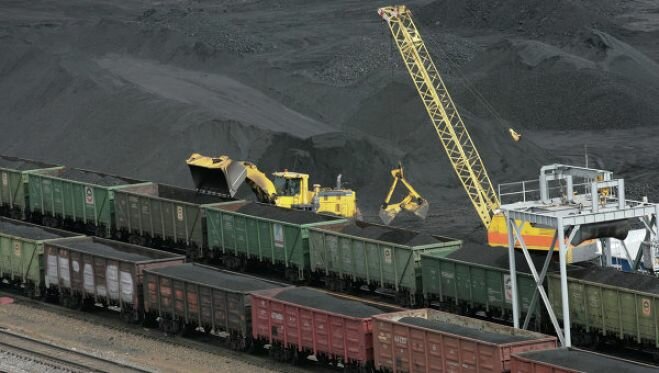 Украина частично возобновила поставки угля из России