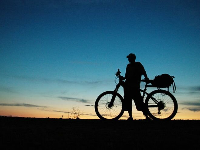 Совершая кругосветку, австриец чуть не лишился велосипеда за полмиллиона рублей в Хабаровске